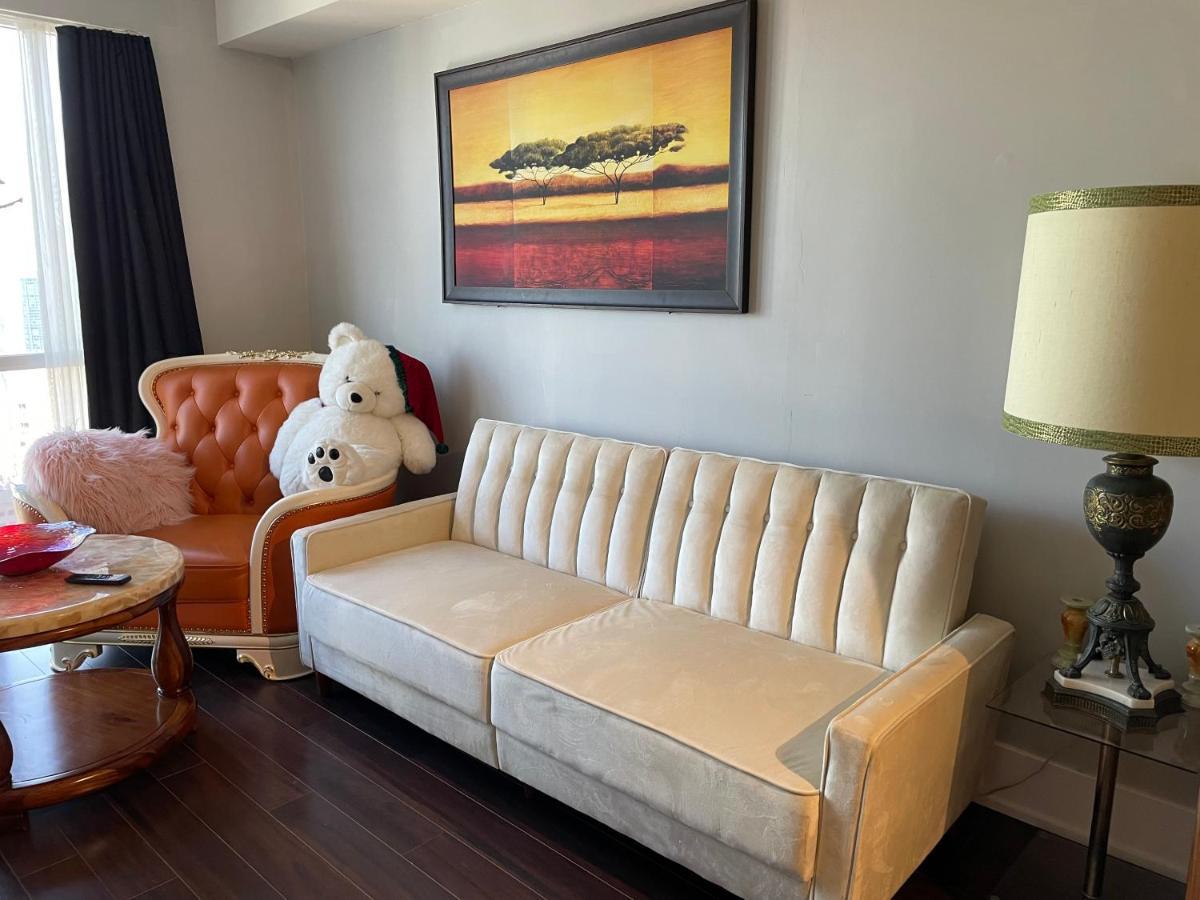 Luxury Condo With Cn Tower View Торонто Экстерьер фото