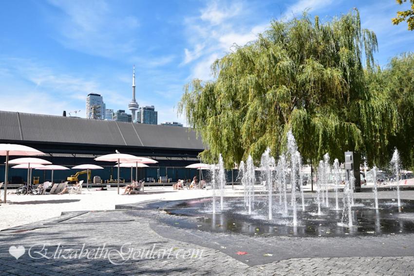 Luxury Condo With Cn Tower View Торонто Экстерьер фото